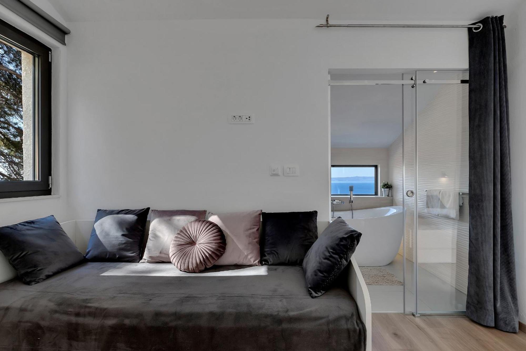 Villa Eaglestone - Isolated Location That Offers Peace And Tranquility Makarska Exterior foto